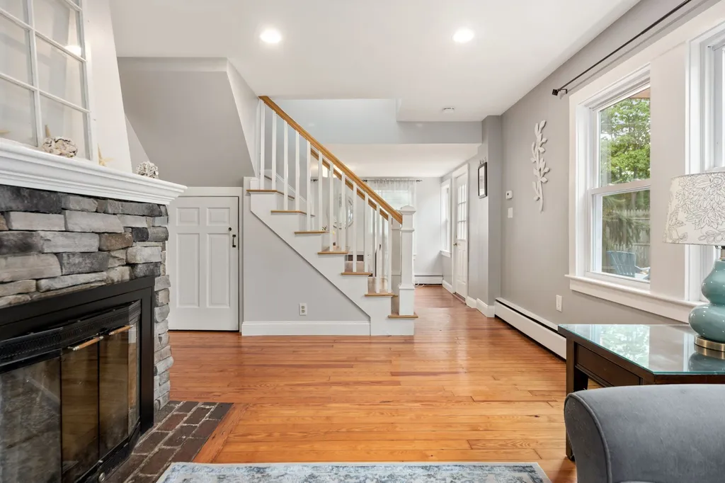 7 Marcoux Road Newton NH 03858-3501