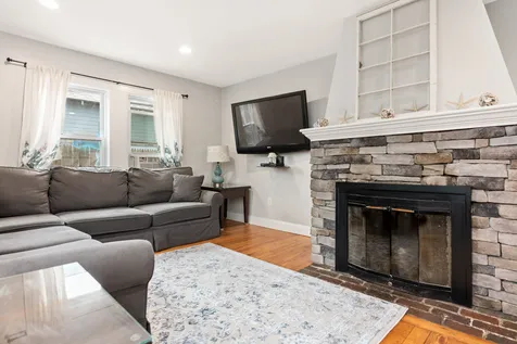 7 Marcoux Road Newton NH 03858-3501