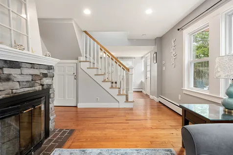 7 Marcoux Road Newton NH 03858-3501
