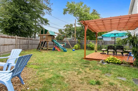 7 Marcoux Road Newton NH 03858-3501