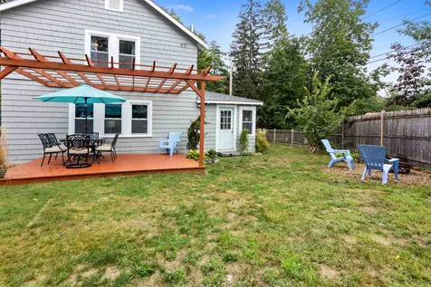 7 Marcoux Road Newton NH 03858-3501