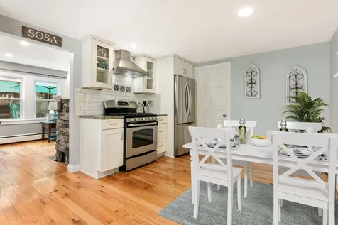 7 Marcoux Road Newton NH 03858-3501
