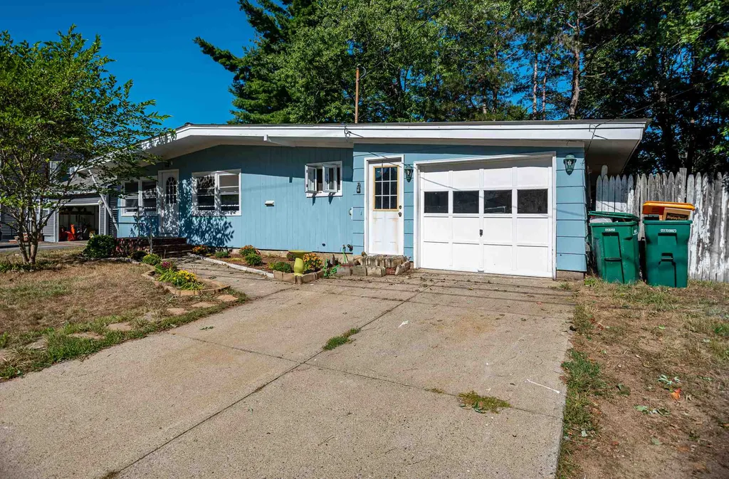 12 Letourneau Street Rochester NH 03867