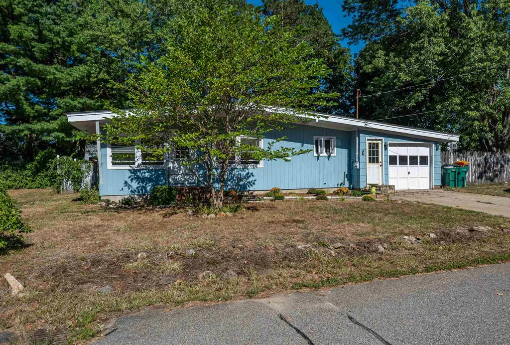 12 Letourneau Street Rochester NH 03867