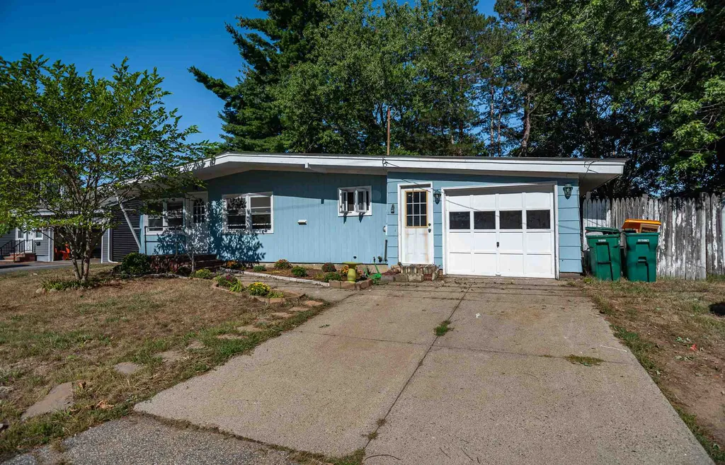 12 Letourneau Street Rochester NH 03867