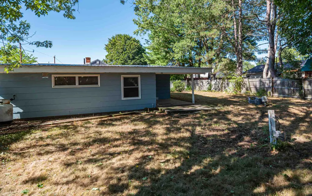 12 Letourneau Street Rochester NH 03867