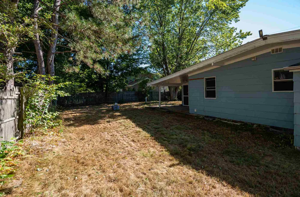 12 Letourneau Street Rochester NH 03867