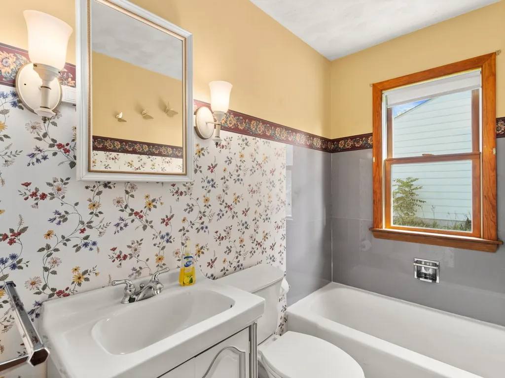 13 Drury Drive Essex Junction VT 05452