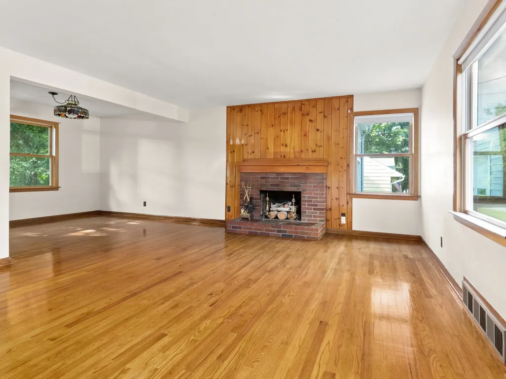 13 Drury Drive Essex Junction VT 05452