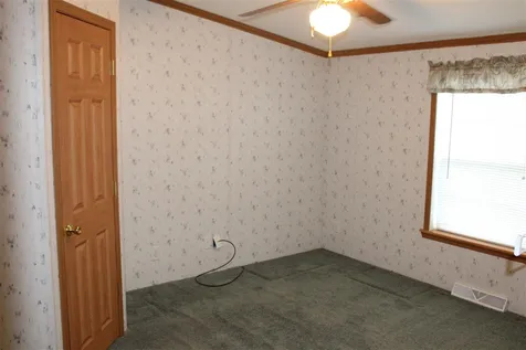 80 Hillview Circle Charlestown NH 03603