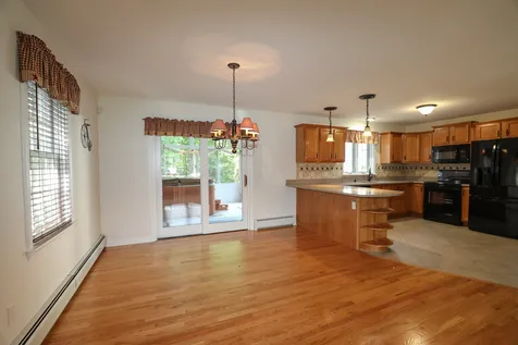 23 Cricket Lane Concord NH 03301