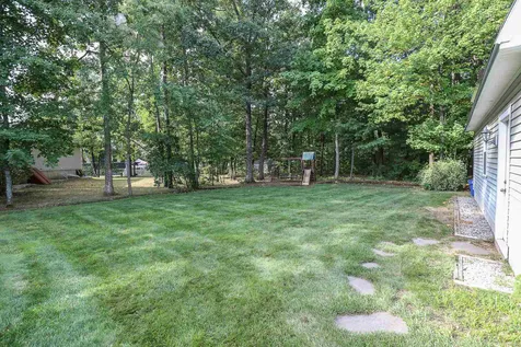 23 Cricket Lane Concord NH 03301