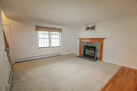 23 Cricket Lane Concord NH 03301