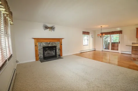 23 Cricket Lane Concord NH 03301