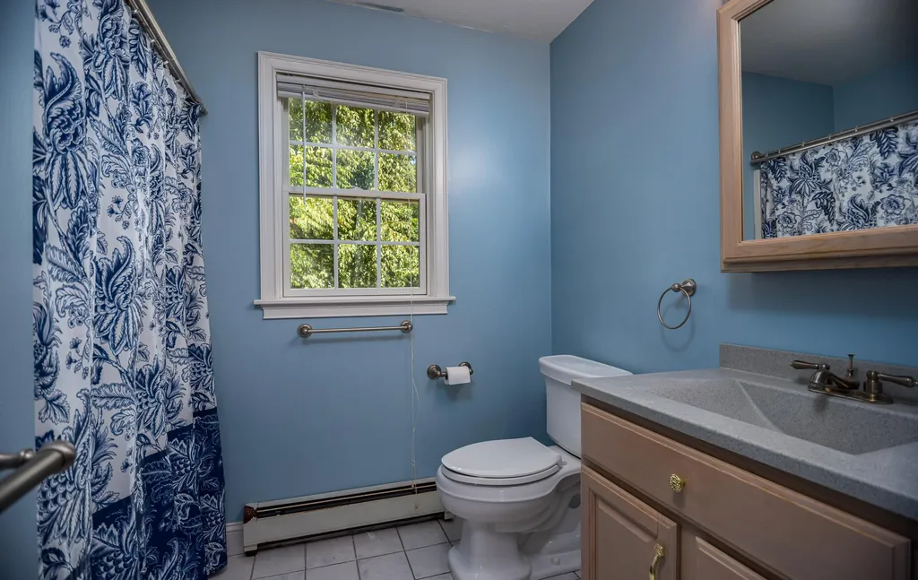 12 Justin Lane Rochester NH 03839