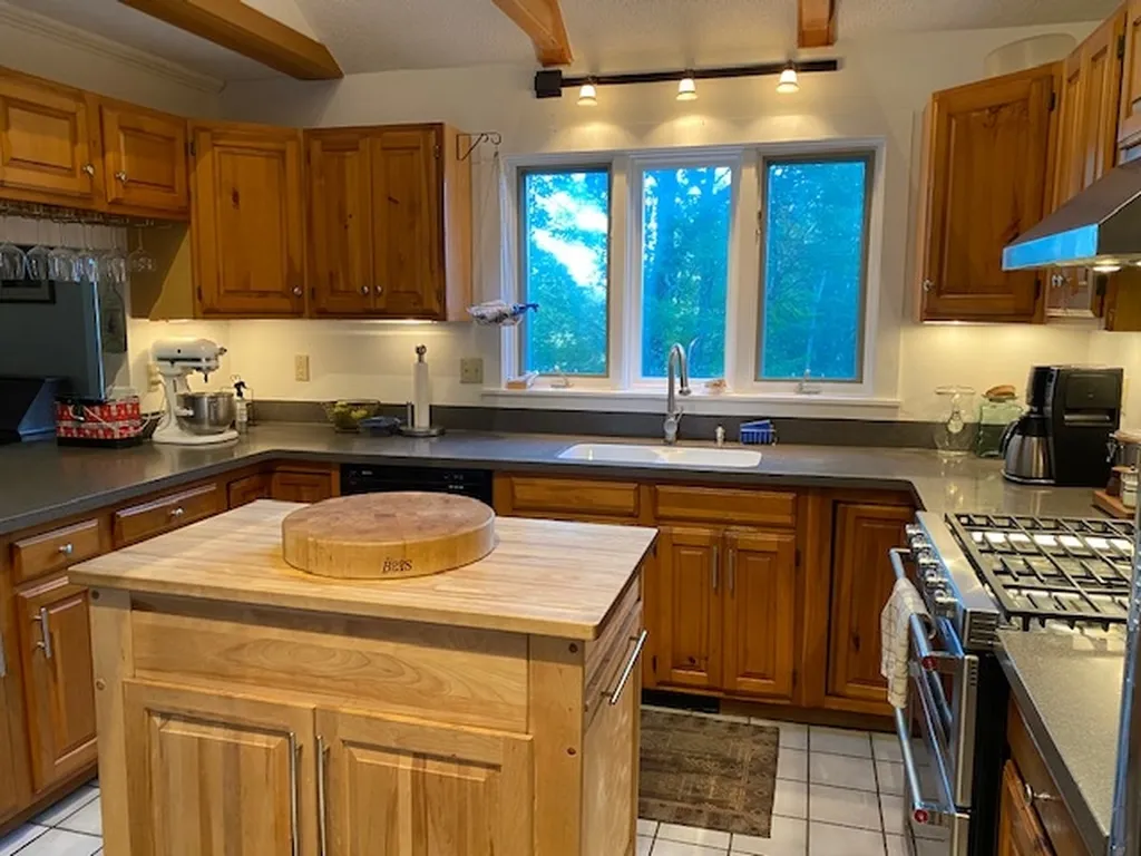 23 Negus Road Dover VT 05356