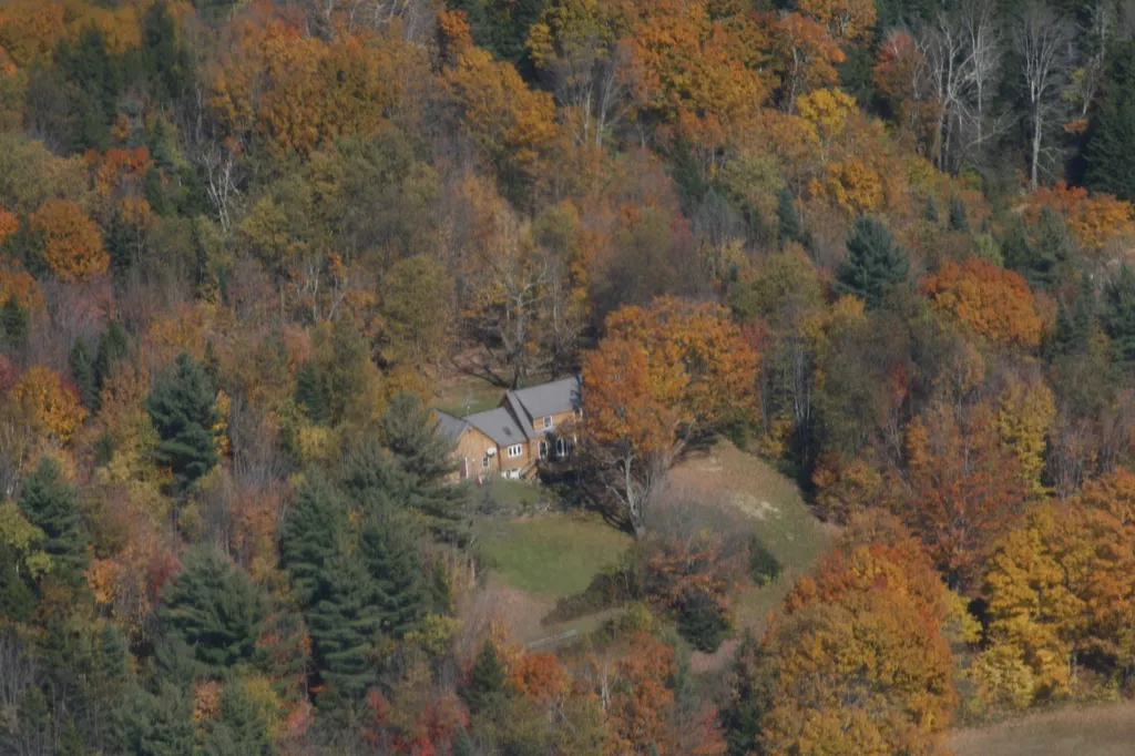 23 Negus Road Dover VT 05356