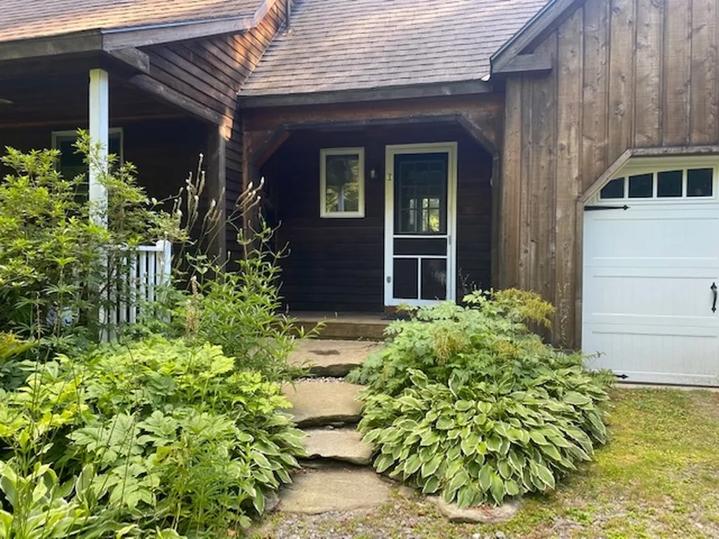 23 Negus Road Dover VT 05356