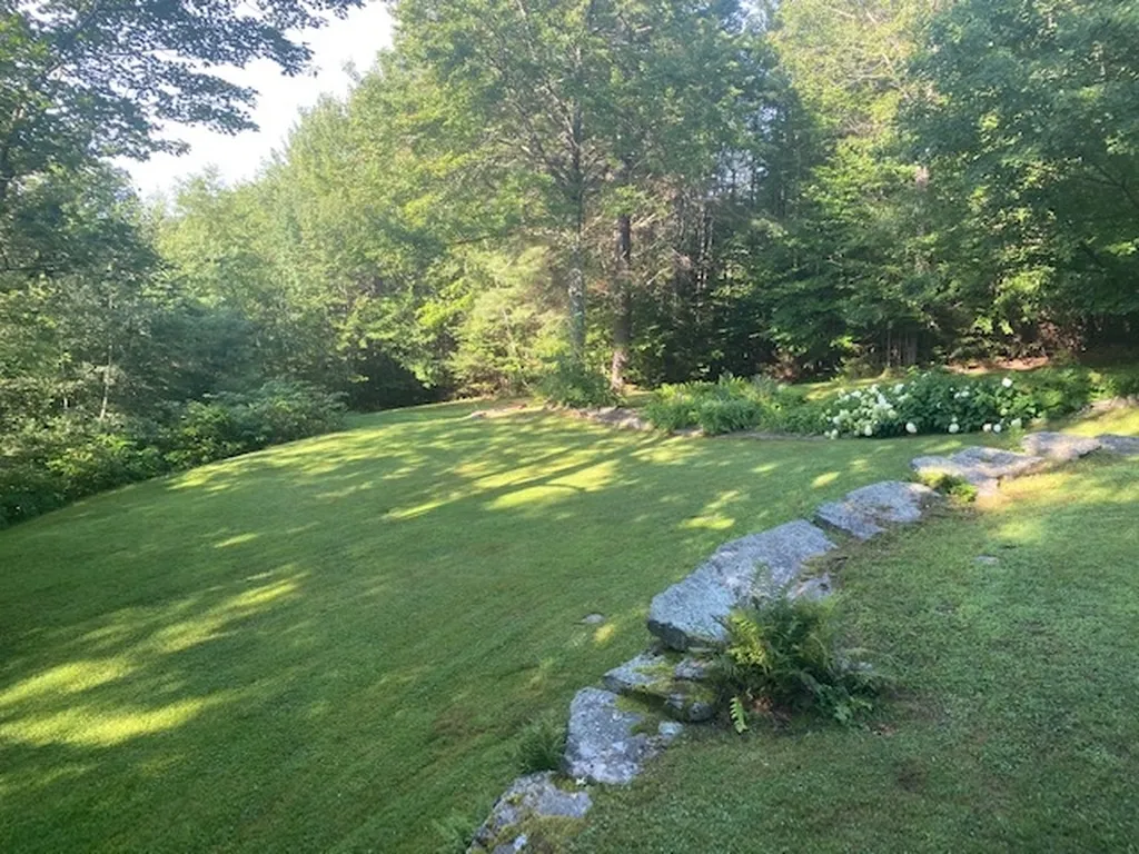 23 Negus Road Dover VT 05356