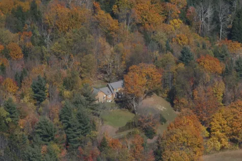 23 Negus Road Dover VT 05356