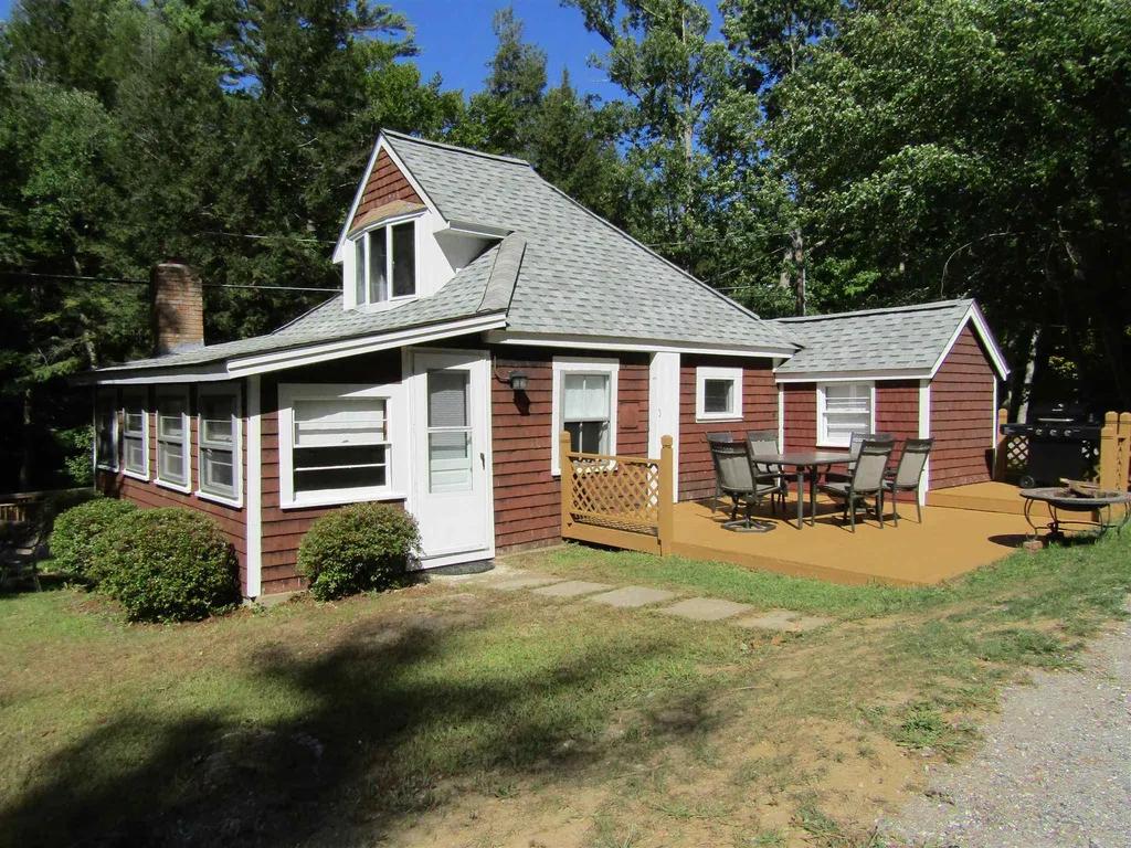 105 Lake Avenue Franklin NH 03235