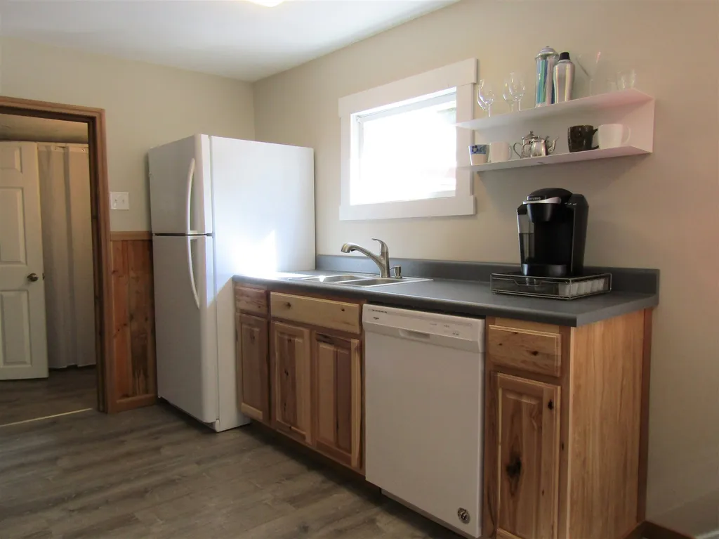 105 Lake Avenue Franklin NH 03235