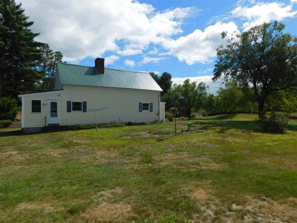 1738 White Mountain Highway Milton NH 03851