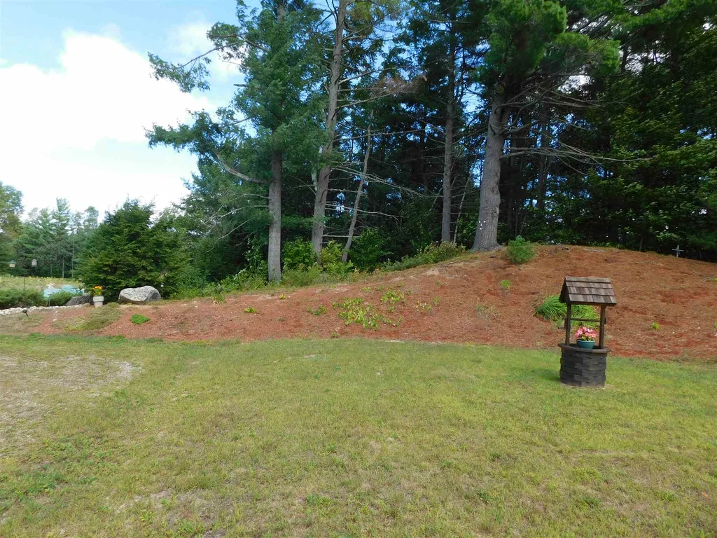 1738 White Mountain Highway Milton NH 03851