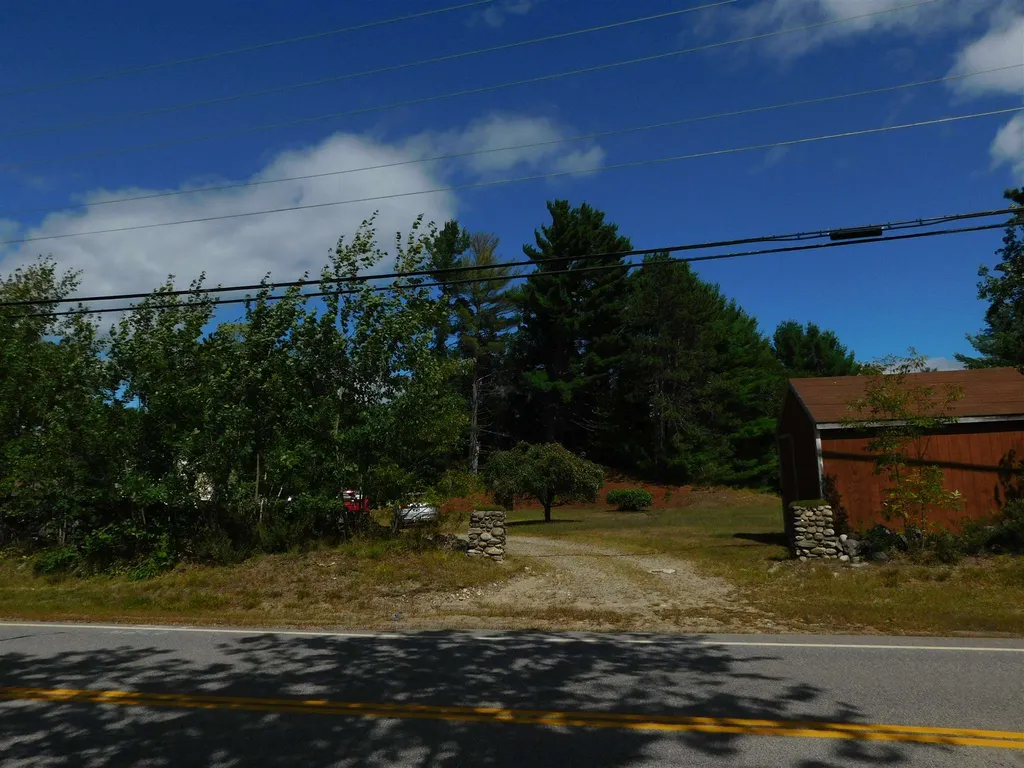 1738 White Mountain Highway Milton NH 03851