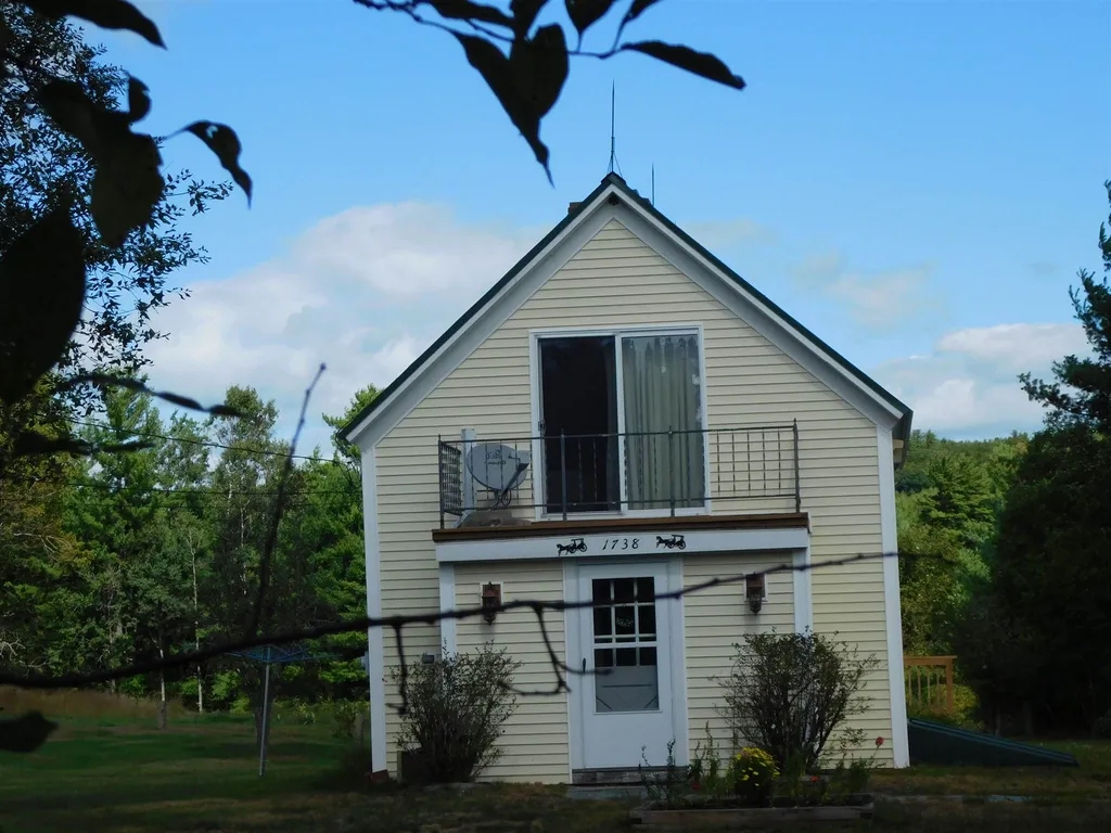 1738 White Mountain Highway Milton NH 03851