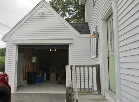 27 Weare Road Seabrook NH 03874