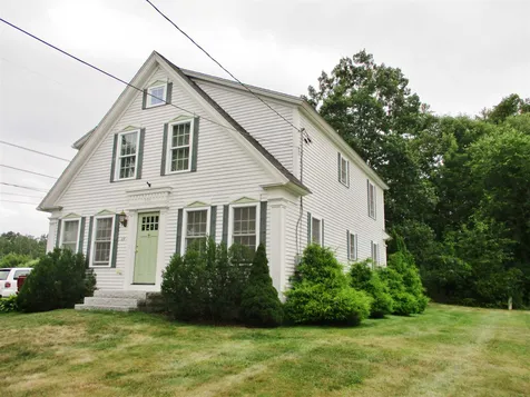 27 Weare Road Seabrook NH 03874