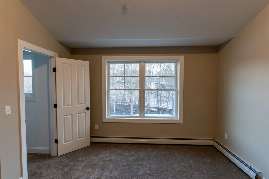 25 Fownes Mill Court Rochester NH 03867