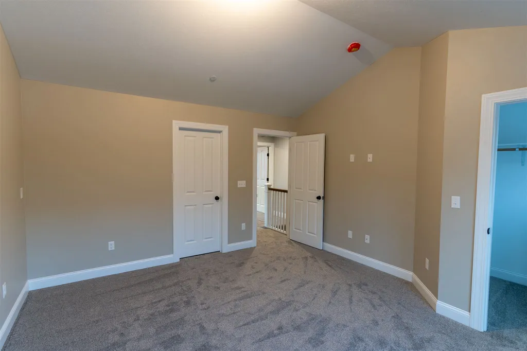 25 Fownes Mill Court Rochester NH 03867