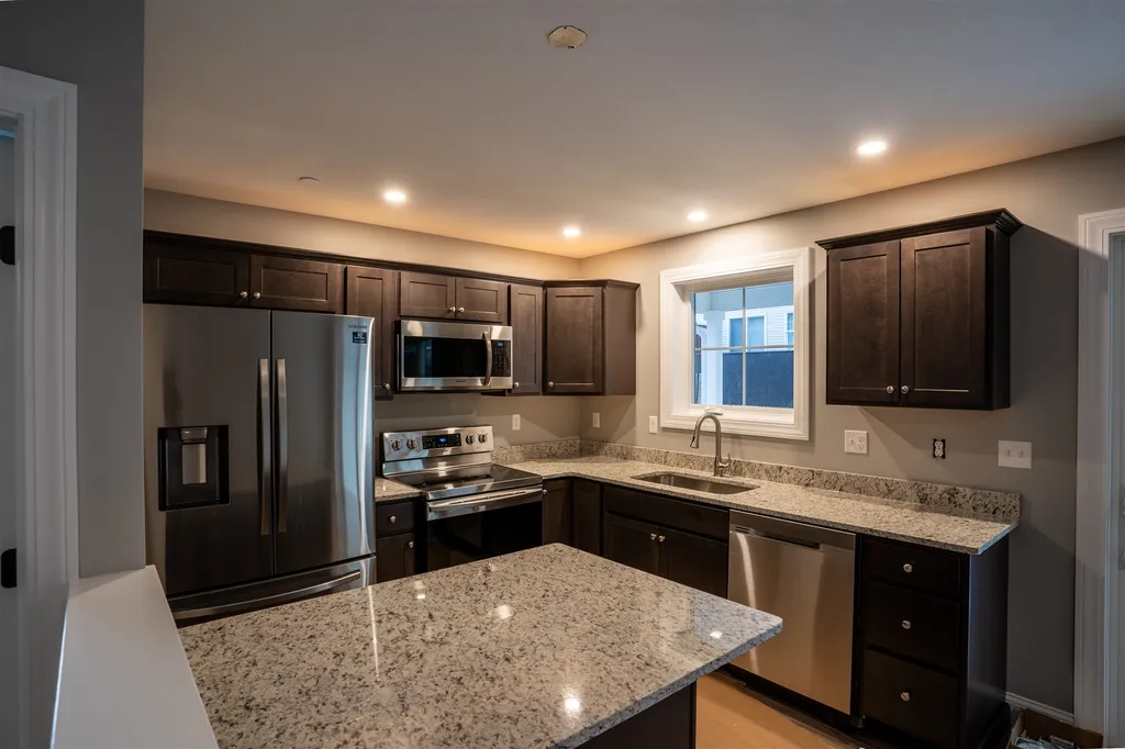 25 Fownes Mill Court Rochester NH 03867