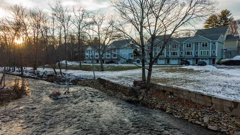 23 Fownes Mill Court Rochester NH 03867