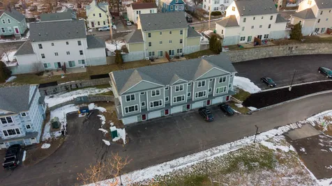 23 Fownes Mill Court Rochester NH 03867