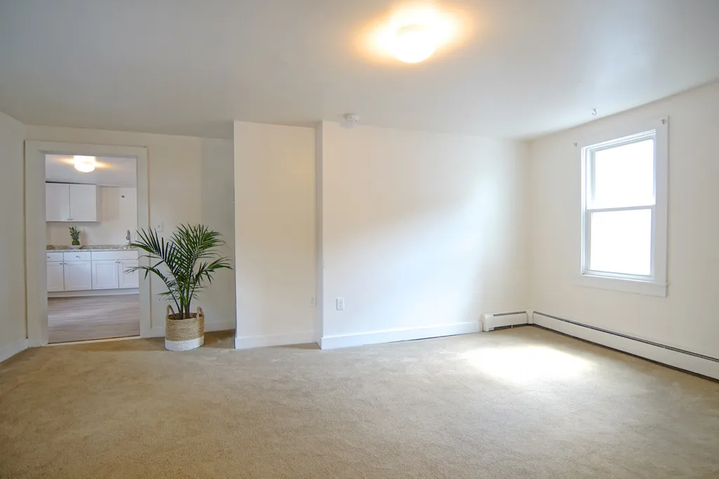 27-33 Exeter Road Newmarket NH 03857