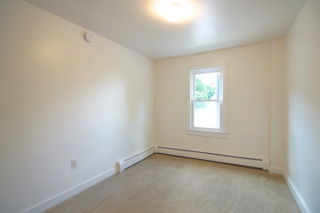 27-33 Exeter Road Newmarket NH 03857