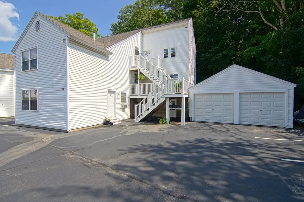 27-33 Exeter Road Newmarket NH 03857