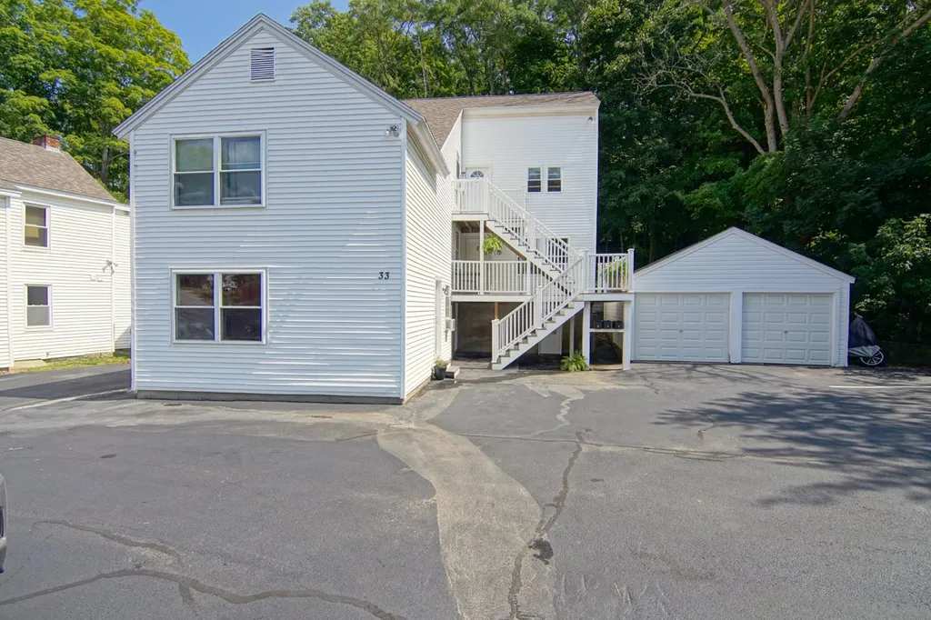 27-33 Exeter Road Newmarket NH 03857
