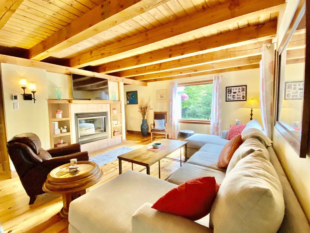 53 Apple Hill Road Sunapee NH 03782