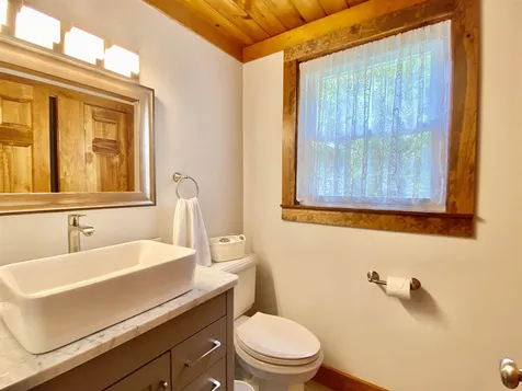 53 Apple Hill Road Sunapee NH 03782