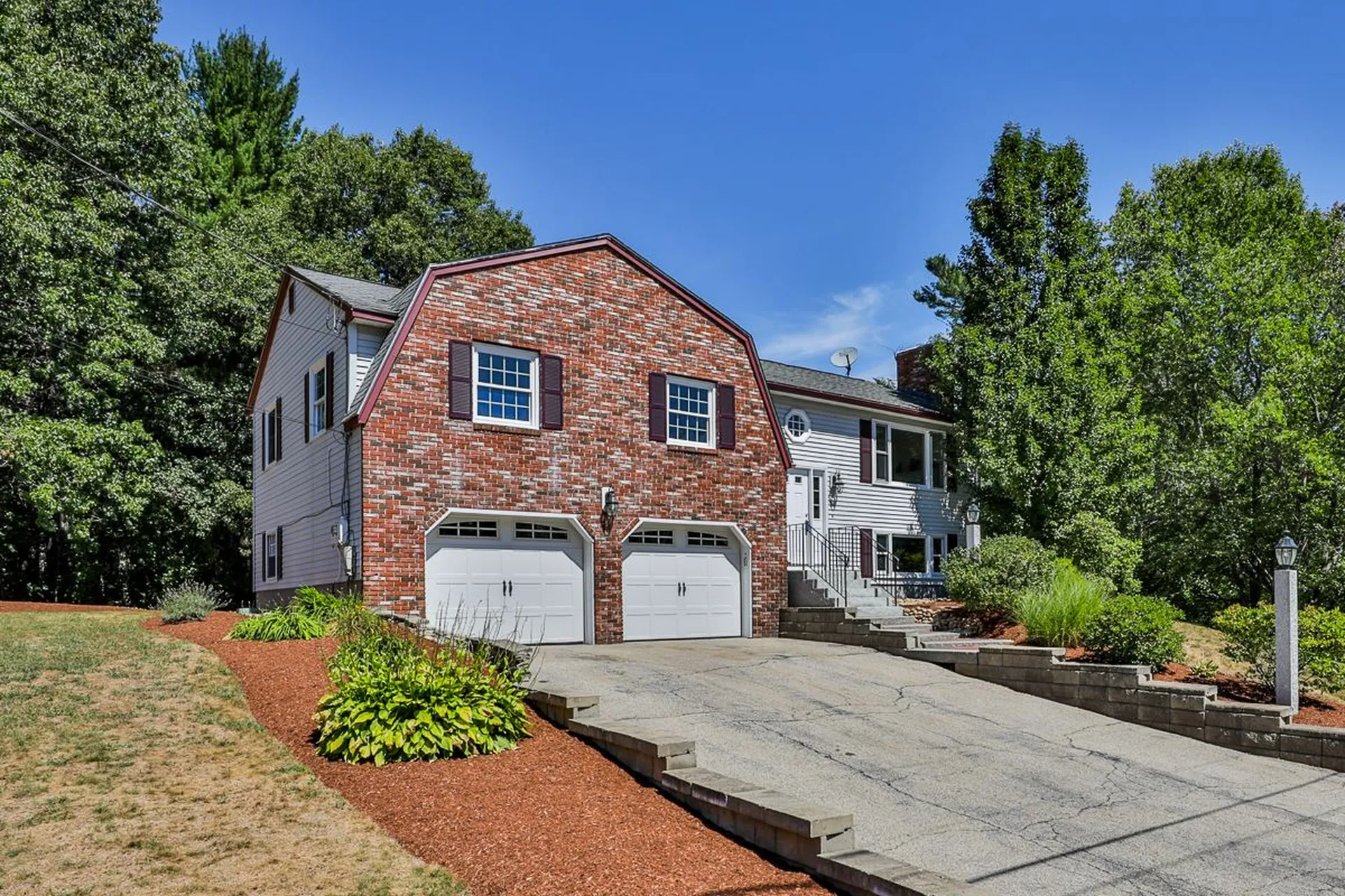 6 James Way Hudson NH 03051