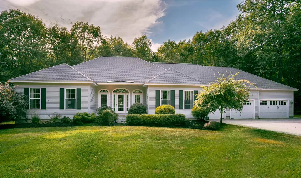 31 Stone Ridge Drive Peterborough NH 03458