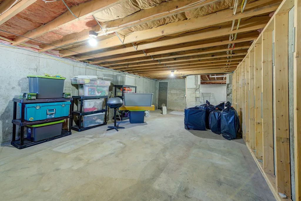2002 Wellington Road Manchester NH 03104