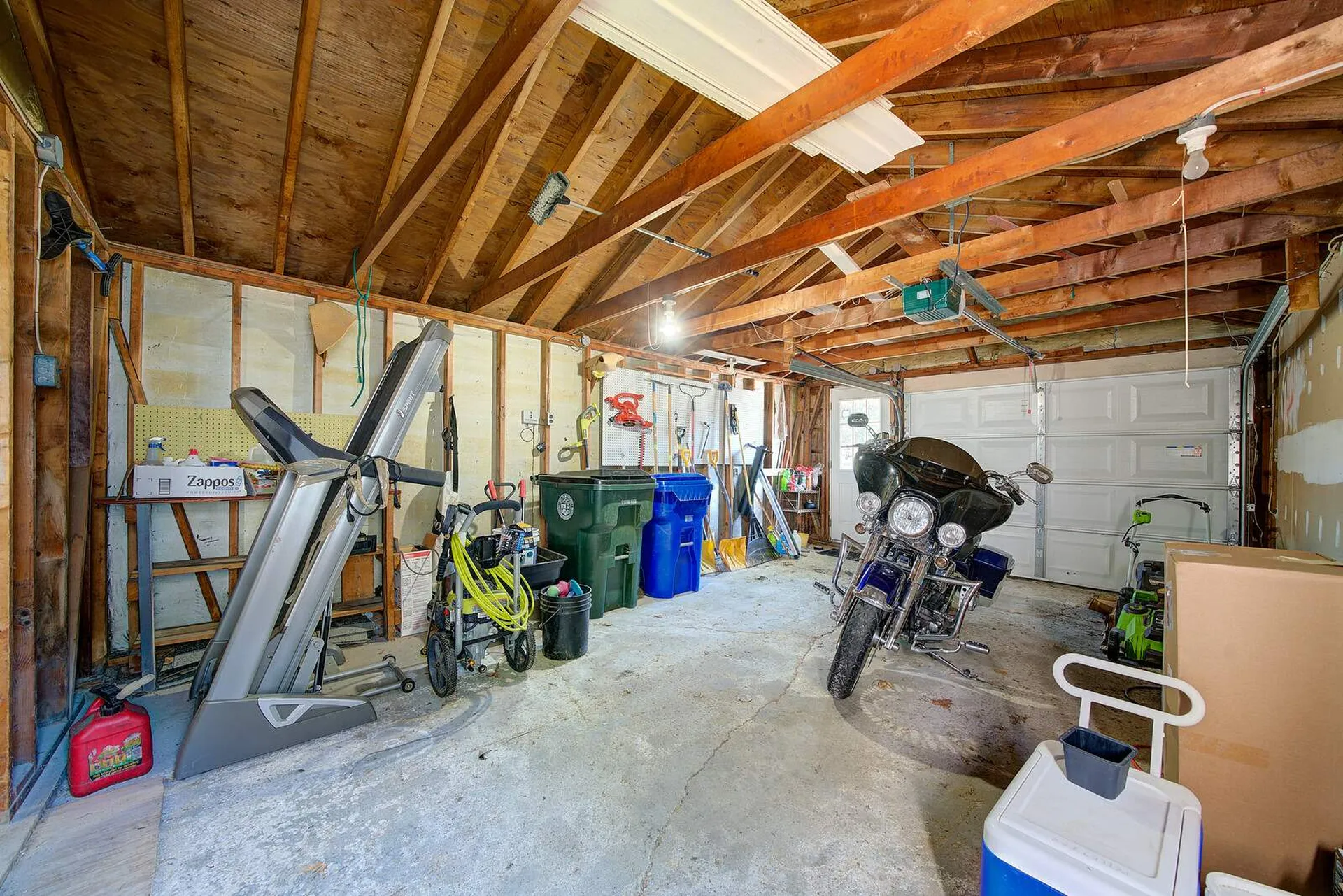 2002 Wellington Road Manchester NH 03104