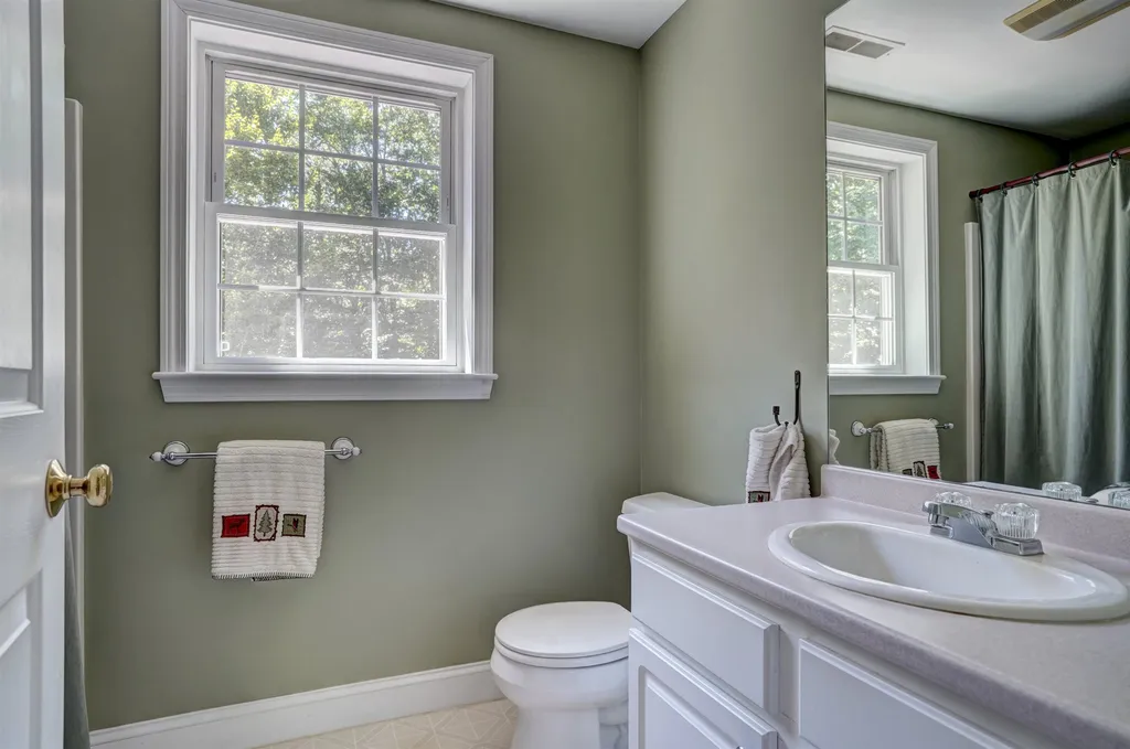 67 Ladyslipper Drive Newmarket NH 03857