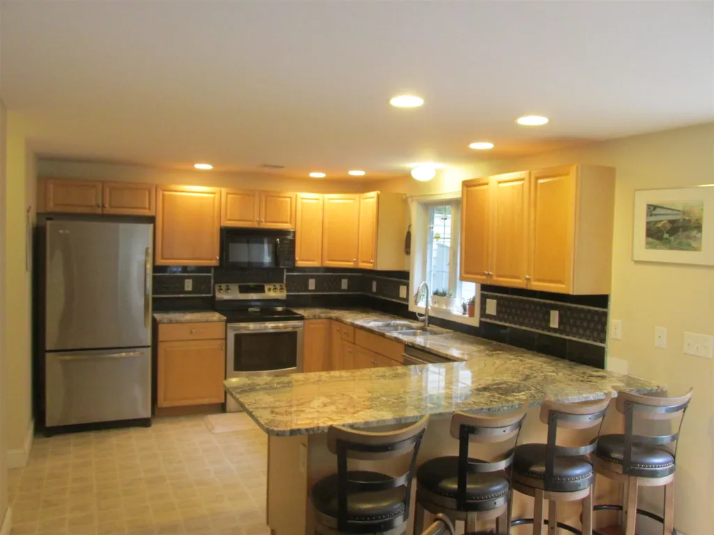 10 Ians Way Milton NH 03854