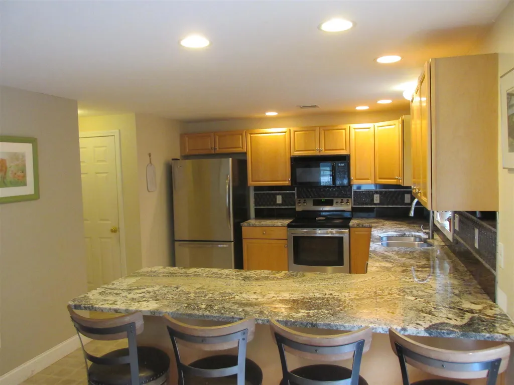 10 Ians Way Milton NH 03854